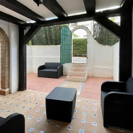 Crown Calahonda Apartament *